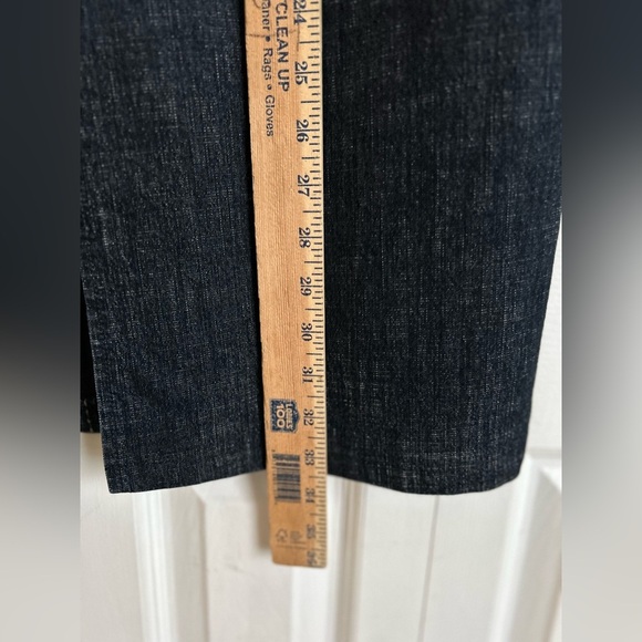 Midi denim pencil skirt - Picture 7 of 9